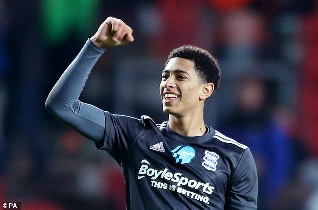 欧联&欧协联看点：贝蒂斯vs里昂——矛盾大战（欧战双线焦点：贝蒂斯vs里昂，风格对决）