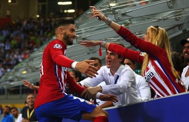 小蜘蛛未获最佳前锋提名，冈萨雷斯晒照：显然他们什么都不懂（小蜘蛛无缘最佳前锋提名，冈萨雷斯晒照质疑：他们根本不懂球）