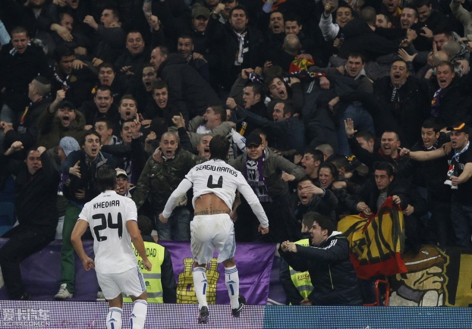 德罗西取热那亚生涯首胜，率队时隔239天再次意甲主场赢球（德罗西迎执教热那亚首胜，球队相隔239天再夺意甲主场三分）