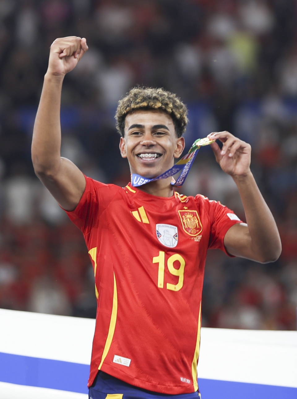 官方：哲凯赖什获得2025年瑞典年度最佳前锋奖（官方确认：哲凯赖什当选2025年瑞典年度最佳前锋）